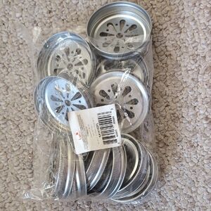 Silver Mason Jar Lids with Flower-Shaped Vents - Pack of Party Caps
